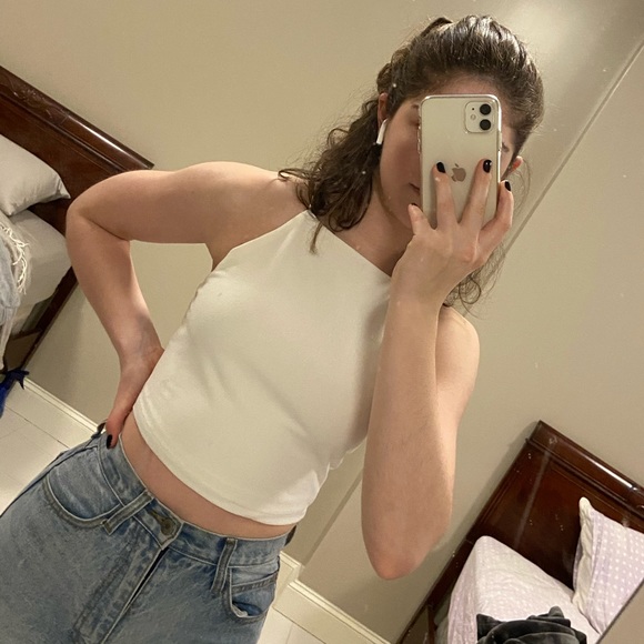 Forever 21 white halter style tank top - Picture 2 of 4
